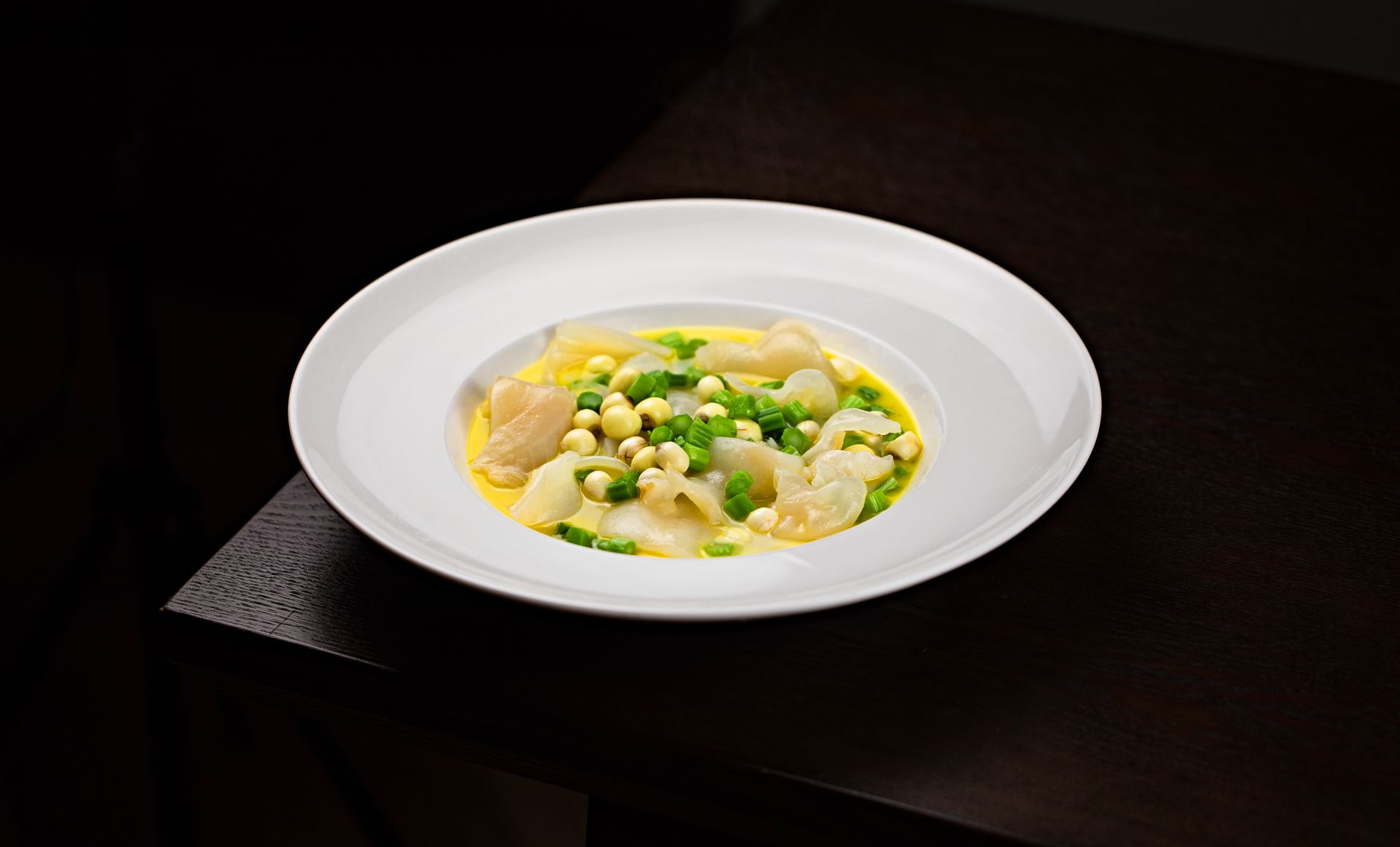 Pea, mint & spring onion soup with parmesan biscuits