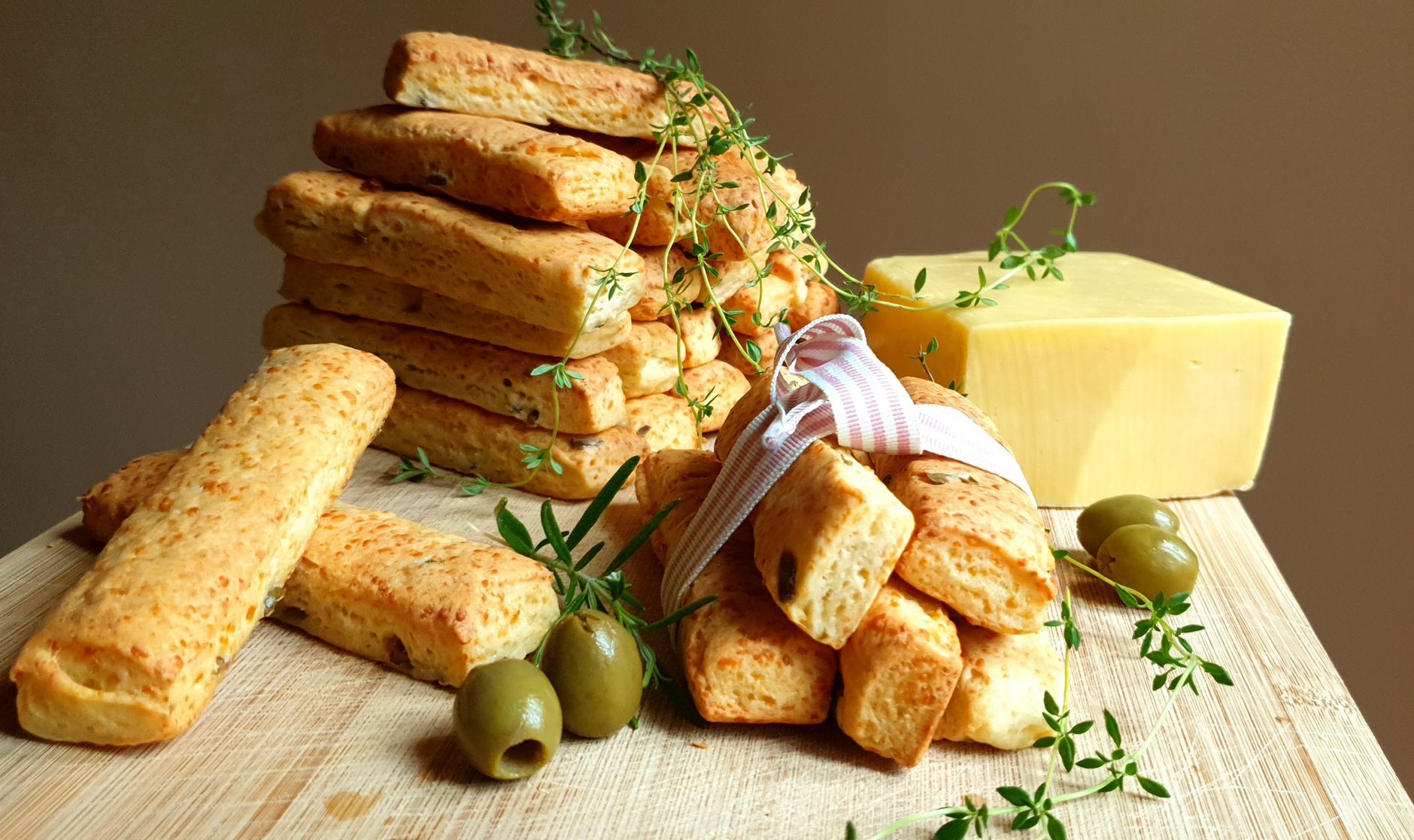 Copycat Olive Garden Breadsticks