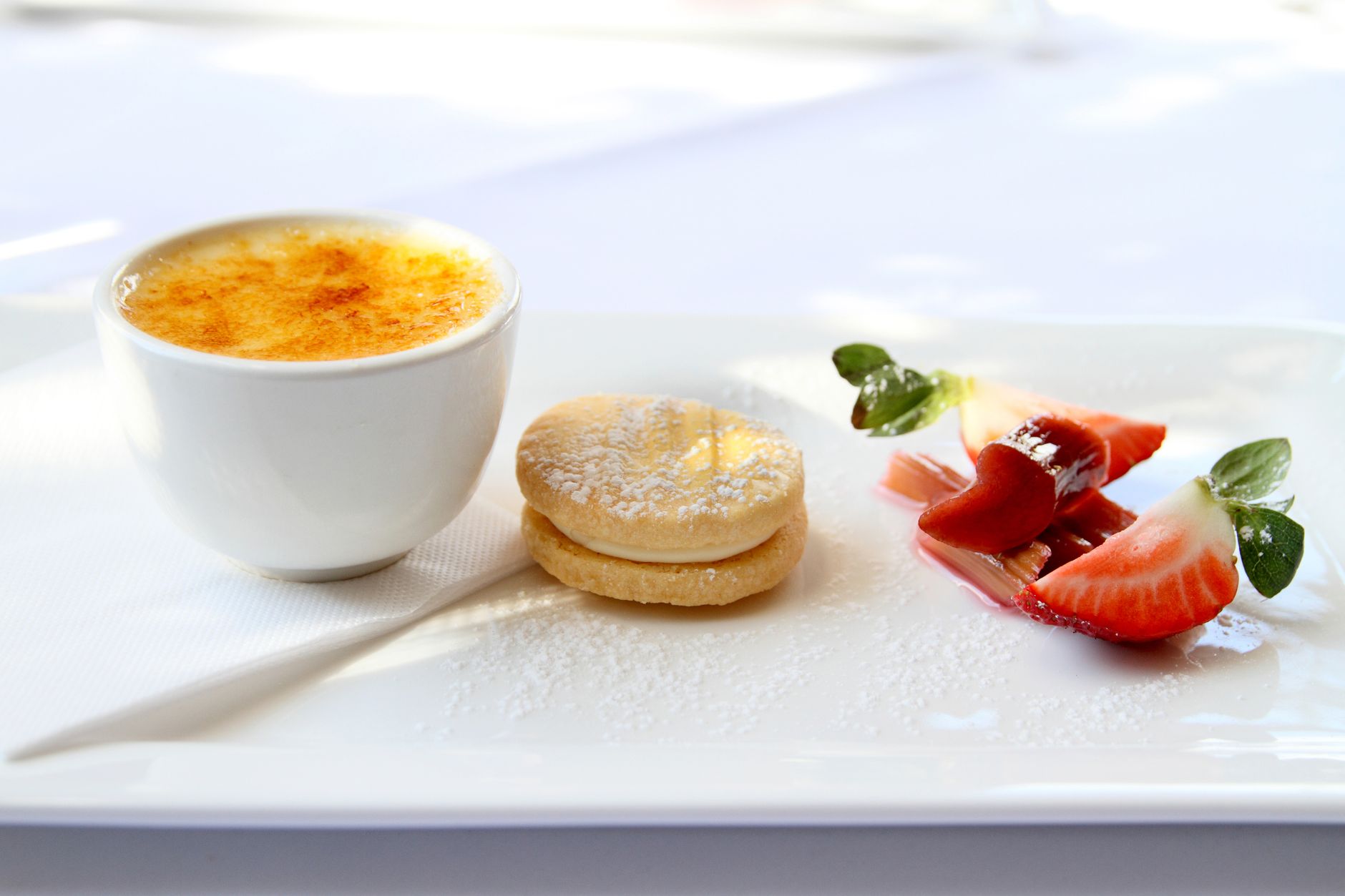 White chocolate creme brulee