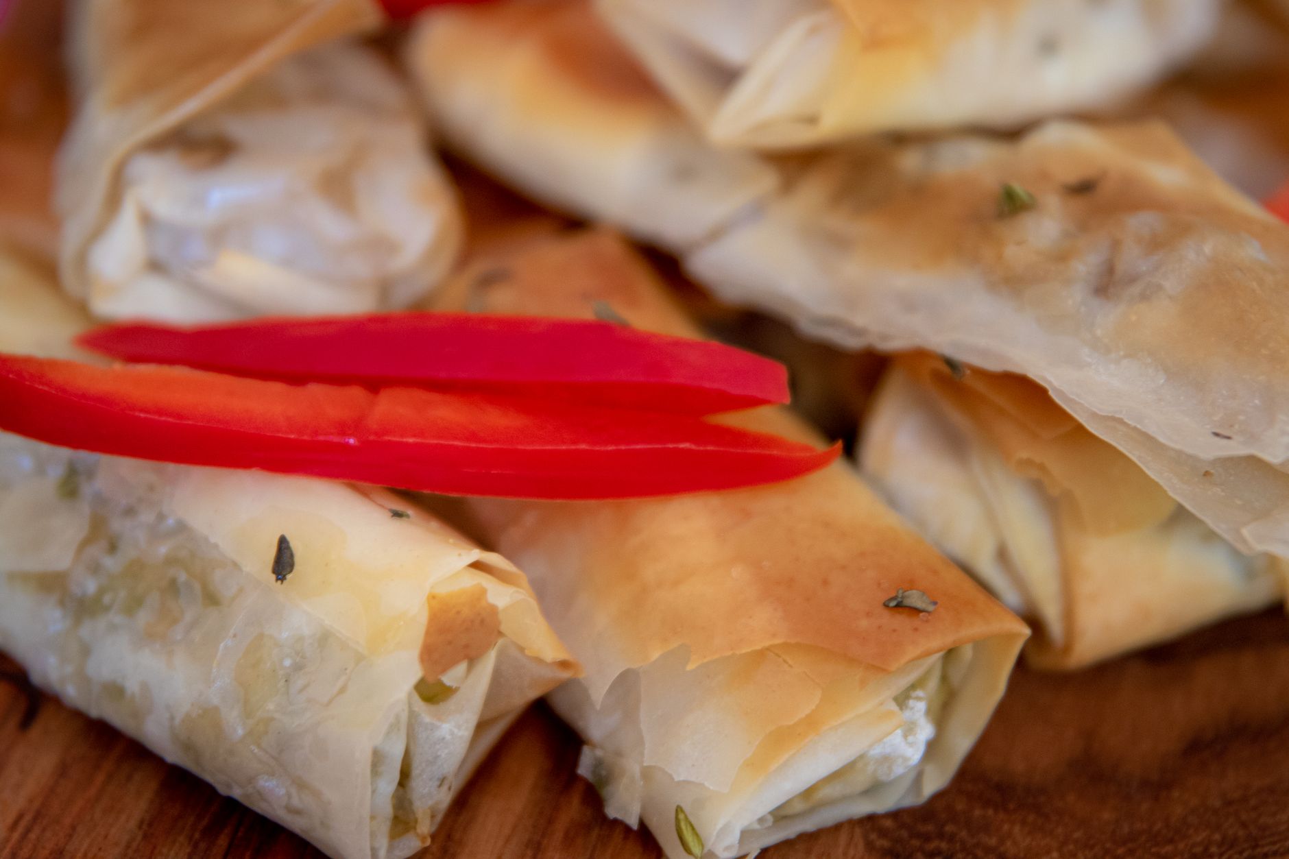 Ricotta & spinach filo bites