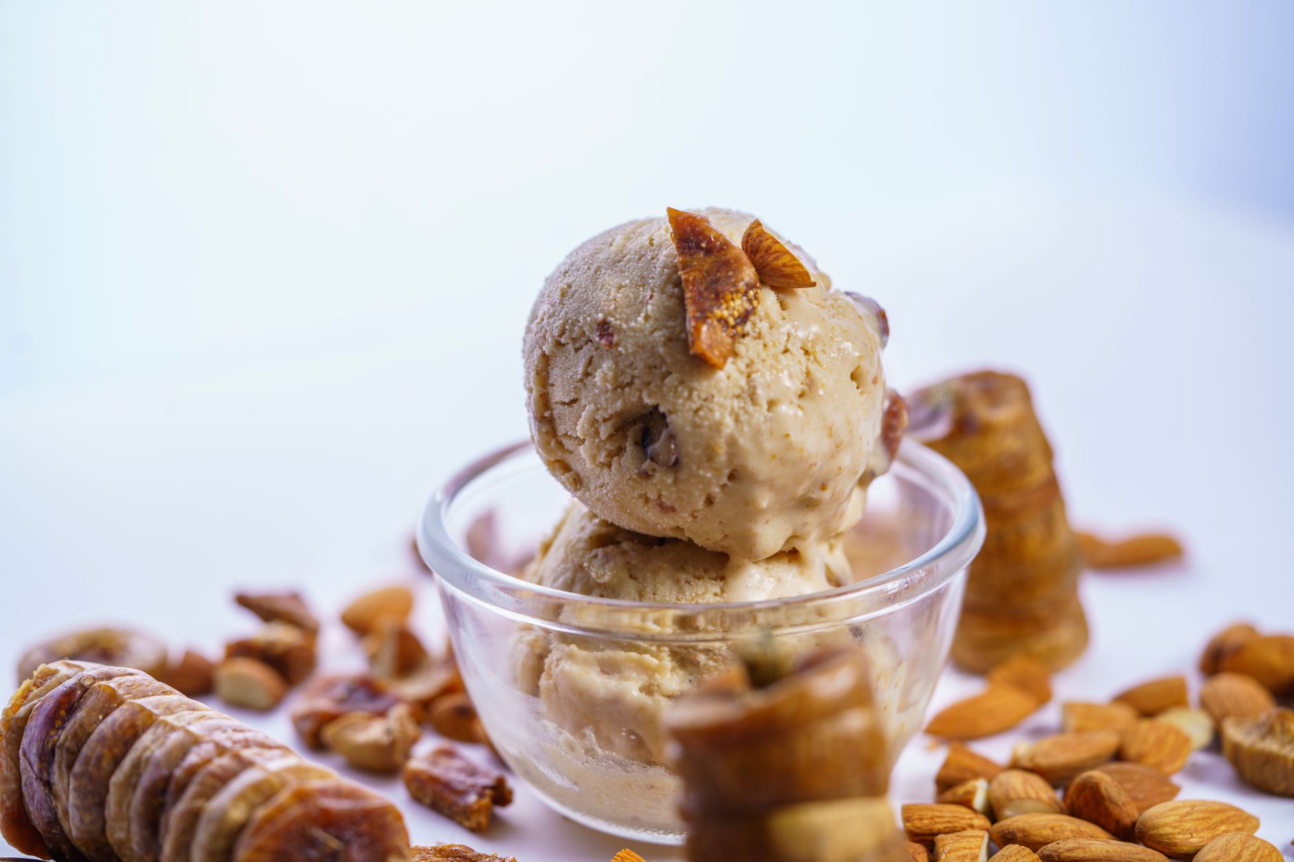 Spanish fig & almond balls