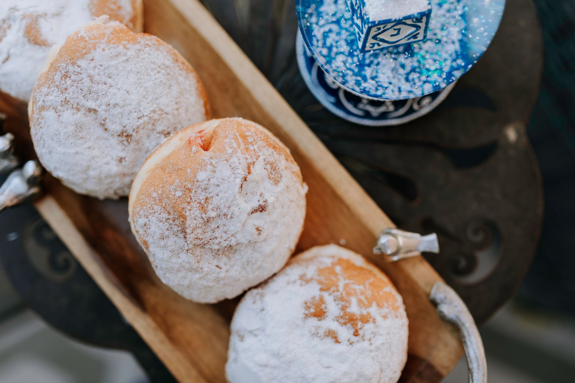 Polish doughnuts (Pączki)