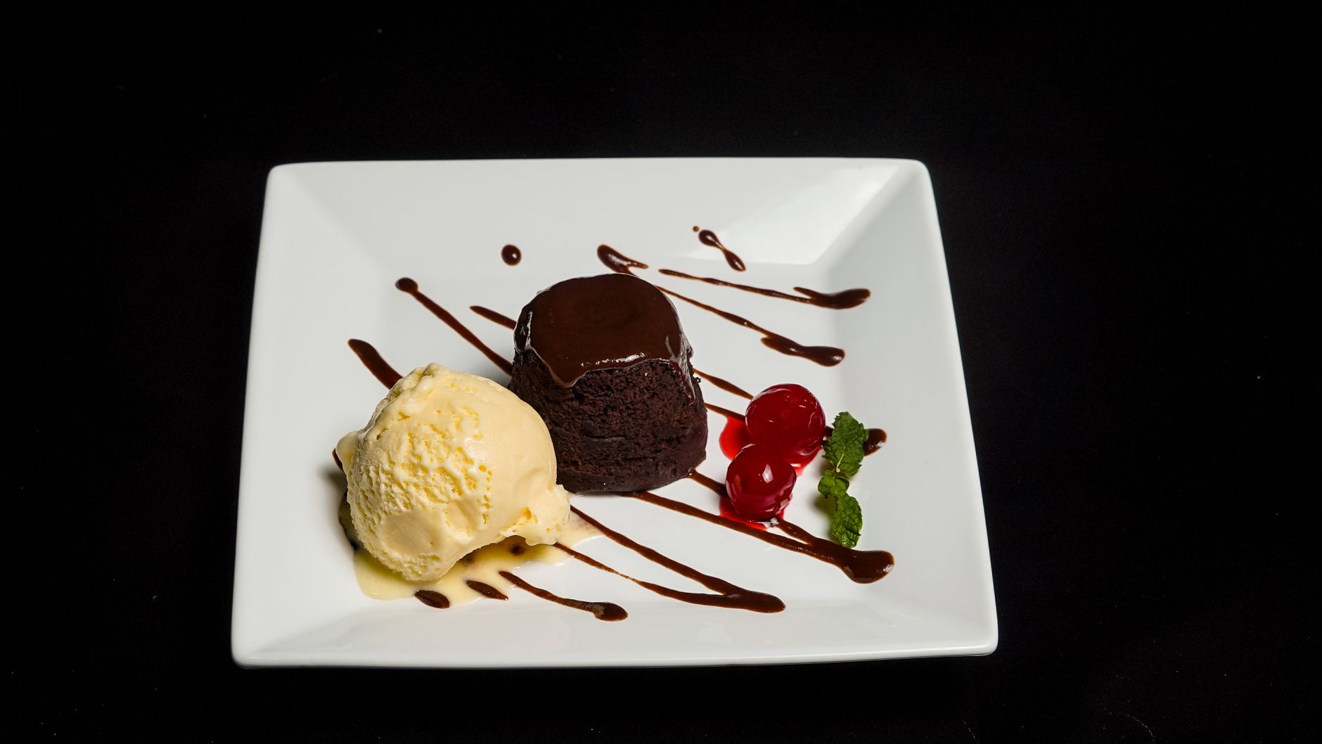 Chocolate-orange steamed pudding with chocolate sauce