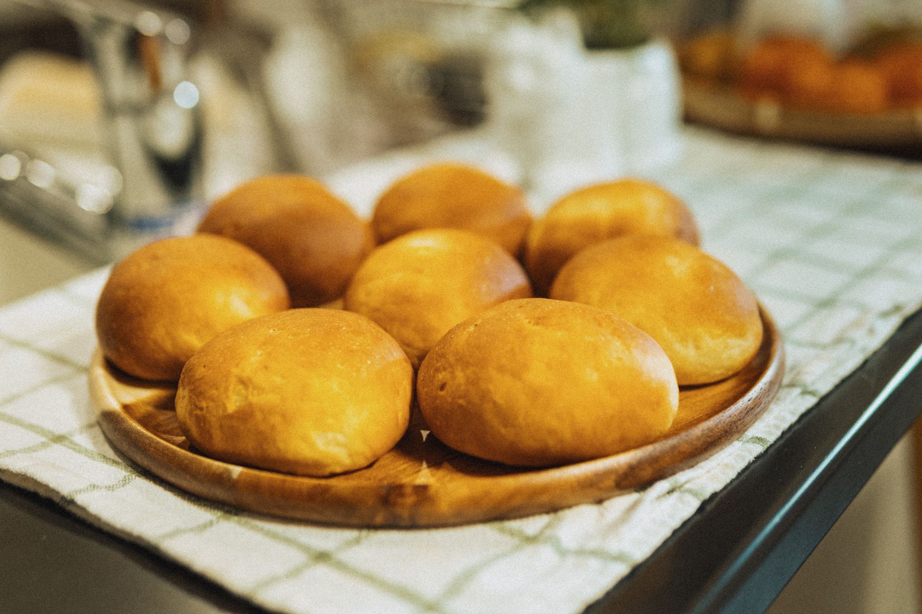 Cornmeal Dinner Rolls