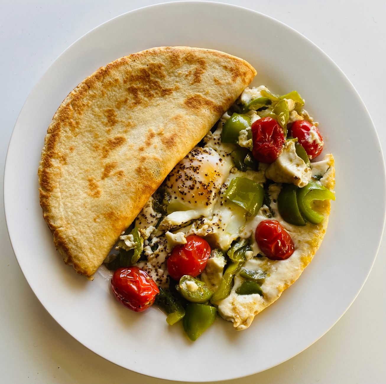 Cheese & pepper pitta pocket