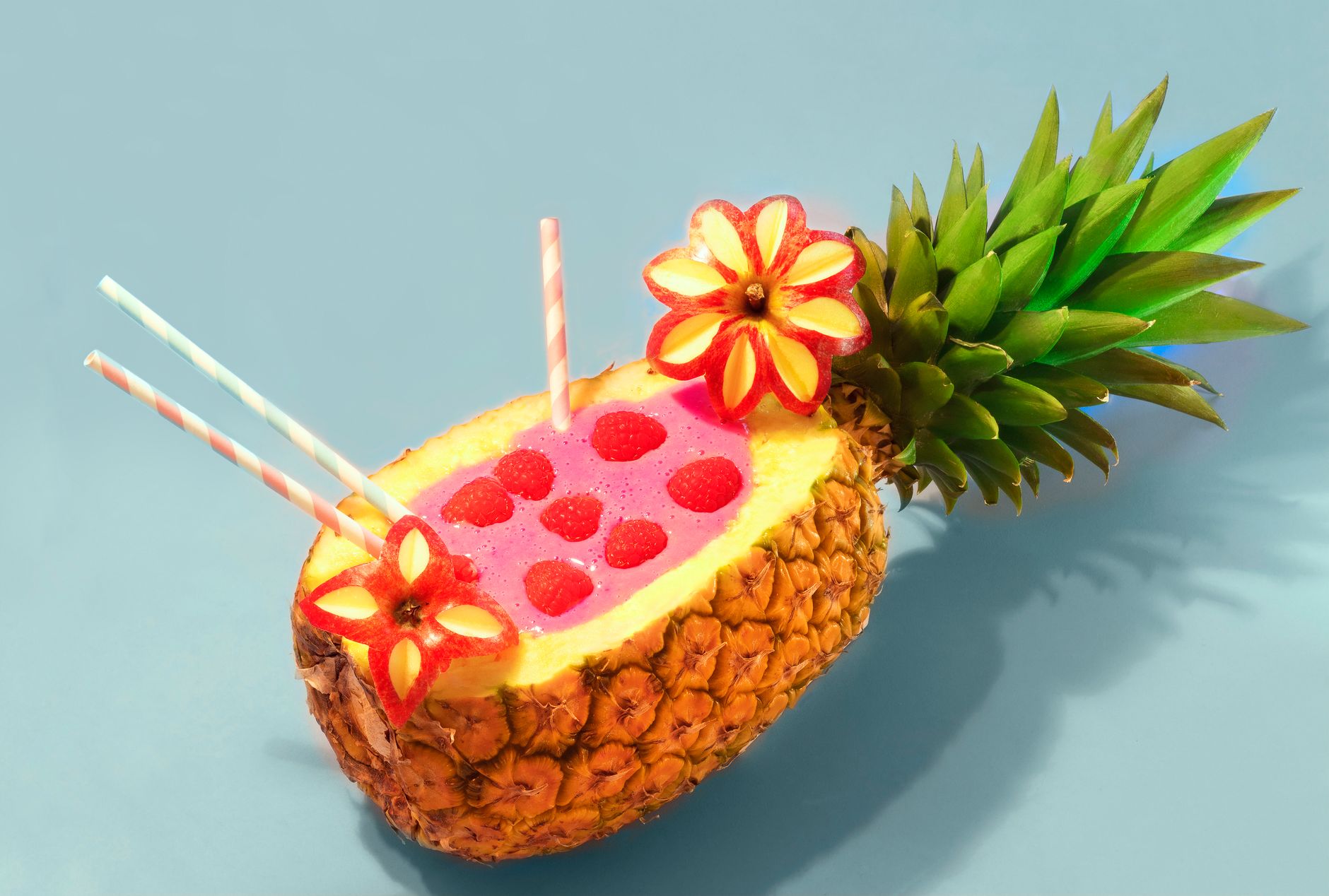 Pineapple Boat with Fluffy Fruit Dip