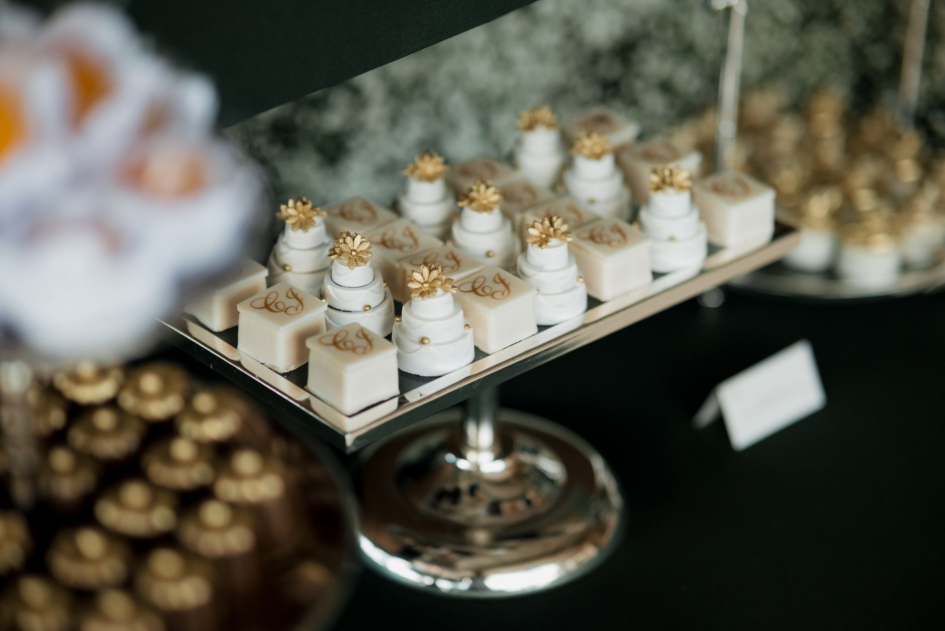Glamorous fairy cakes