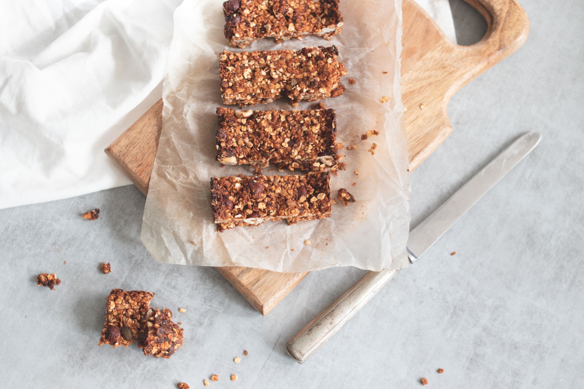 Soft Oat and Nut Bars