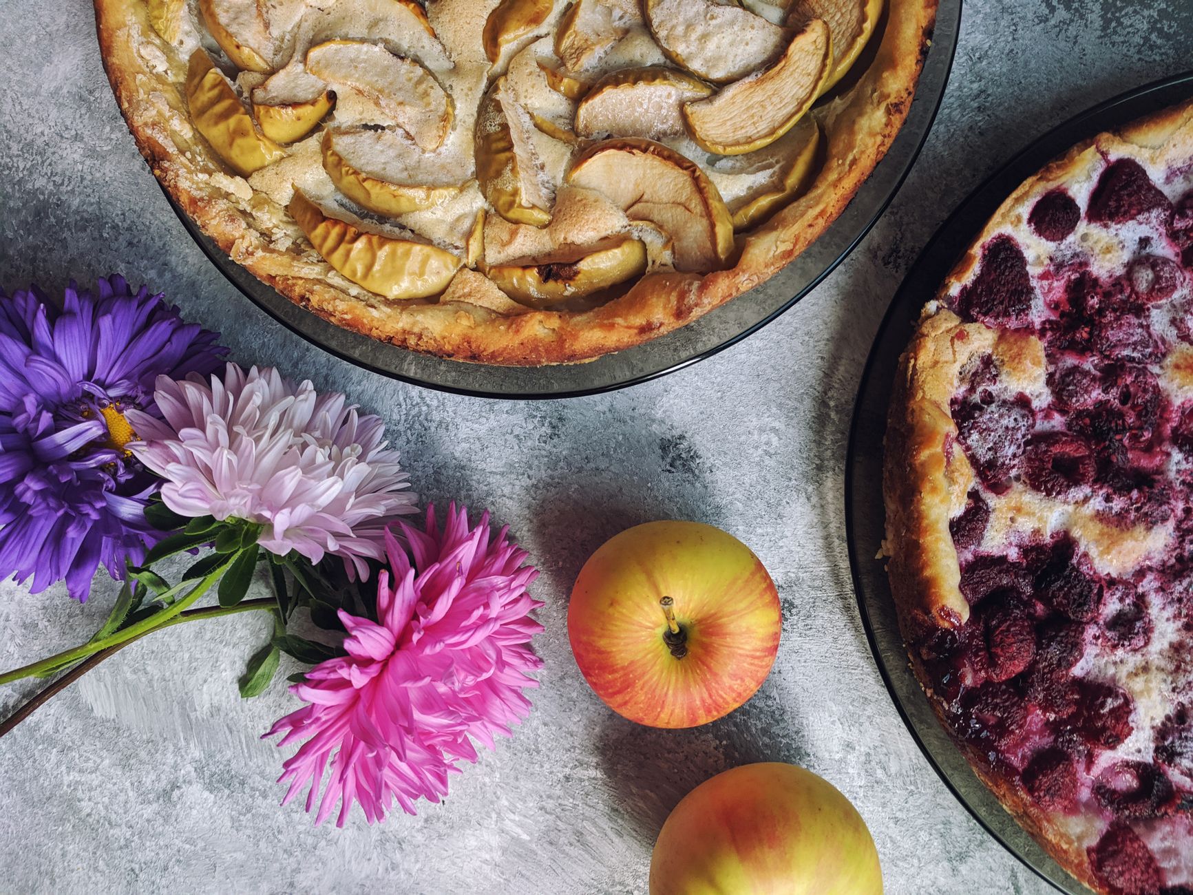 Brie, apple & onion tart