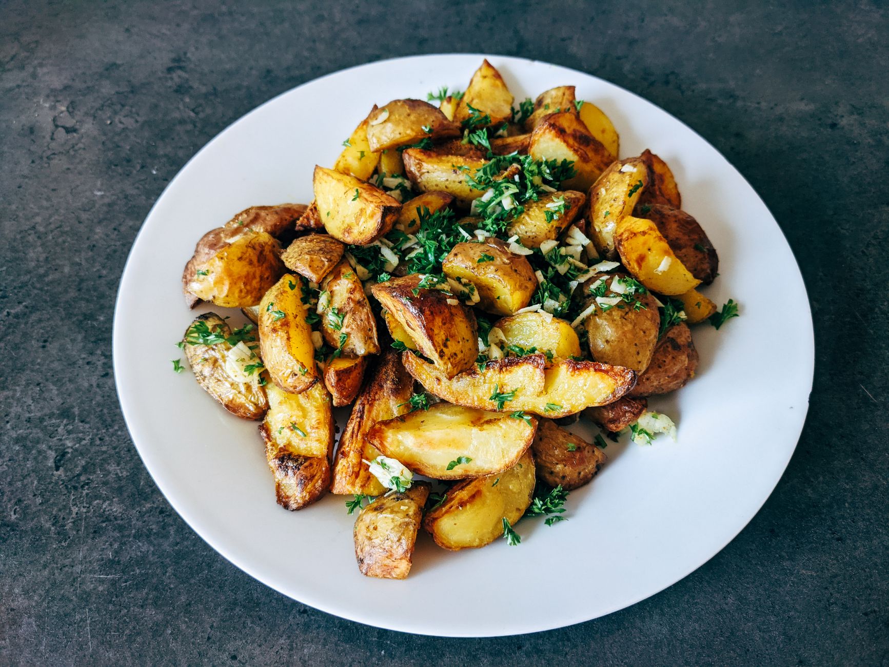 Salt & Vinegar Roasted Potatoes with Smoky Garlic Mayo