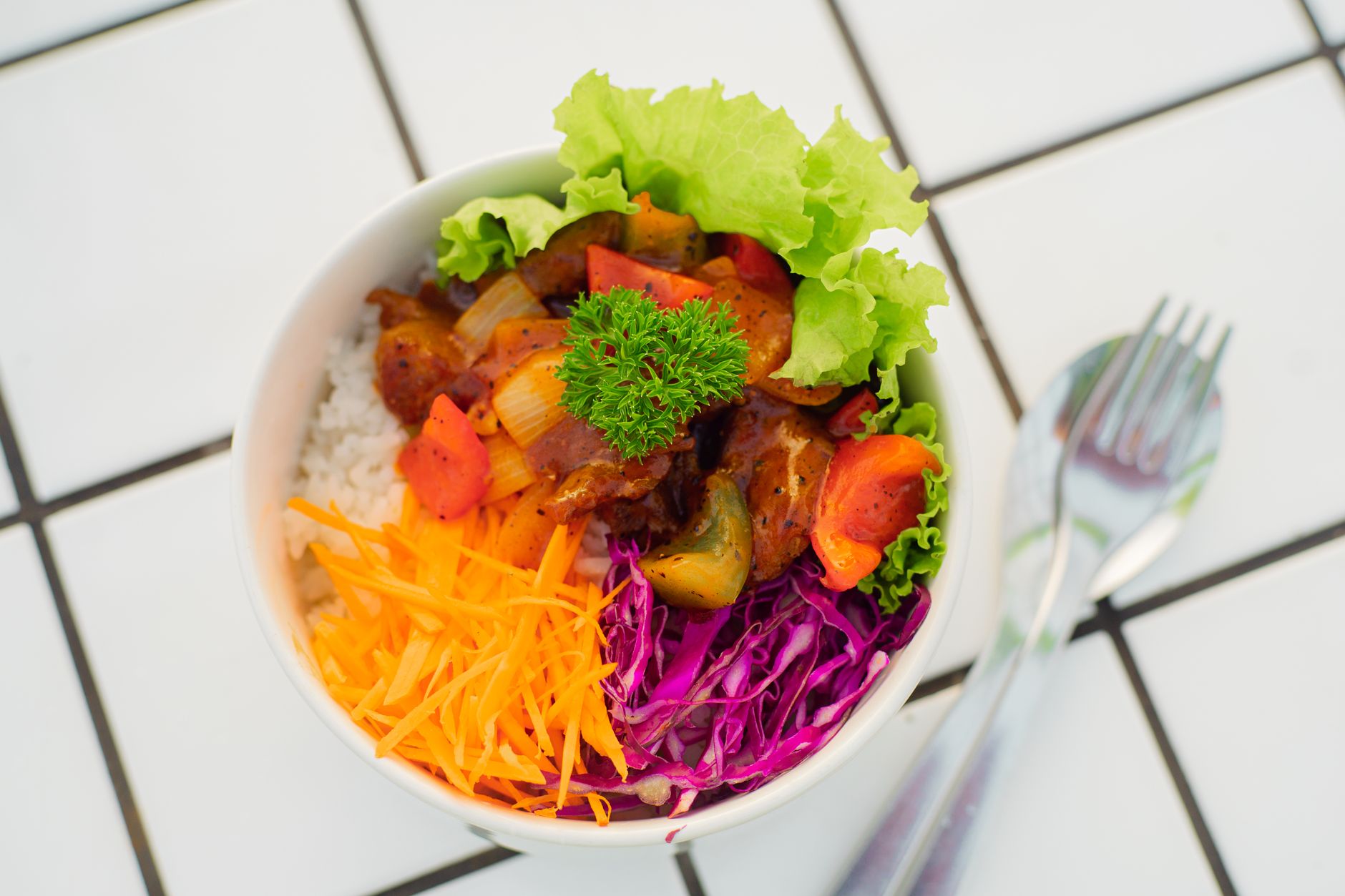 Tangy carrot, cabbage & onion salad