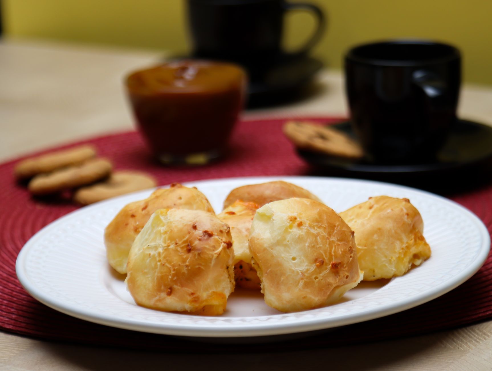 Cheddar Pan Rolls