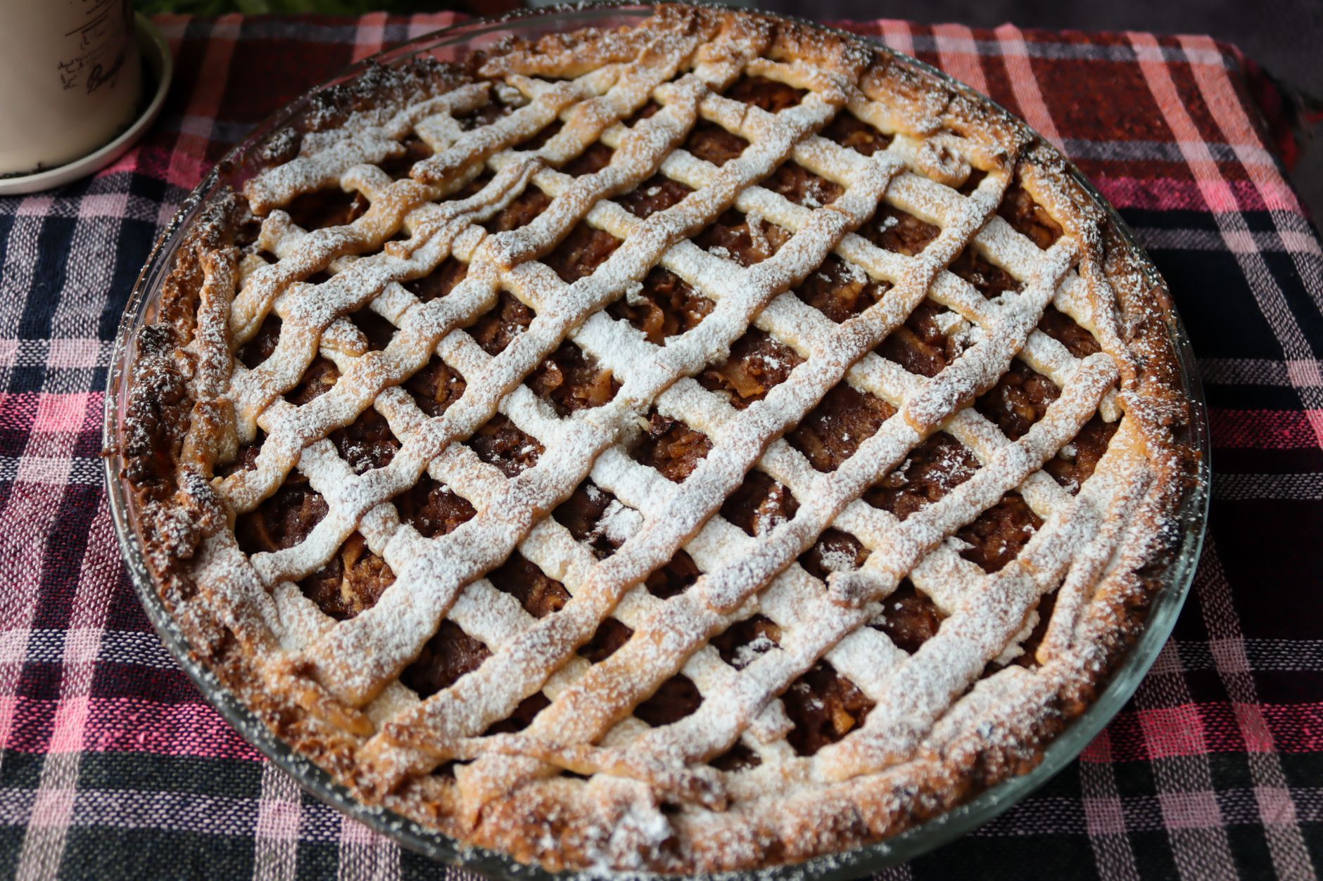 Applesauce Lattice Pie