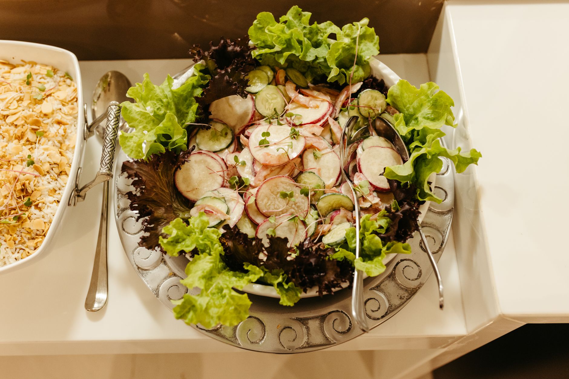 Shaved fennel & radish salad with pickled peaches