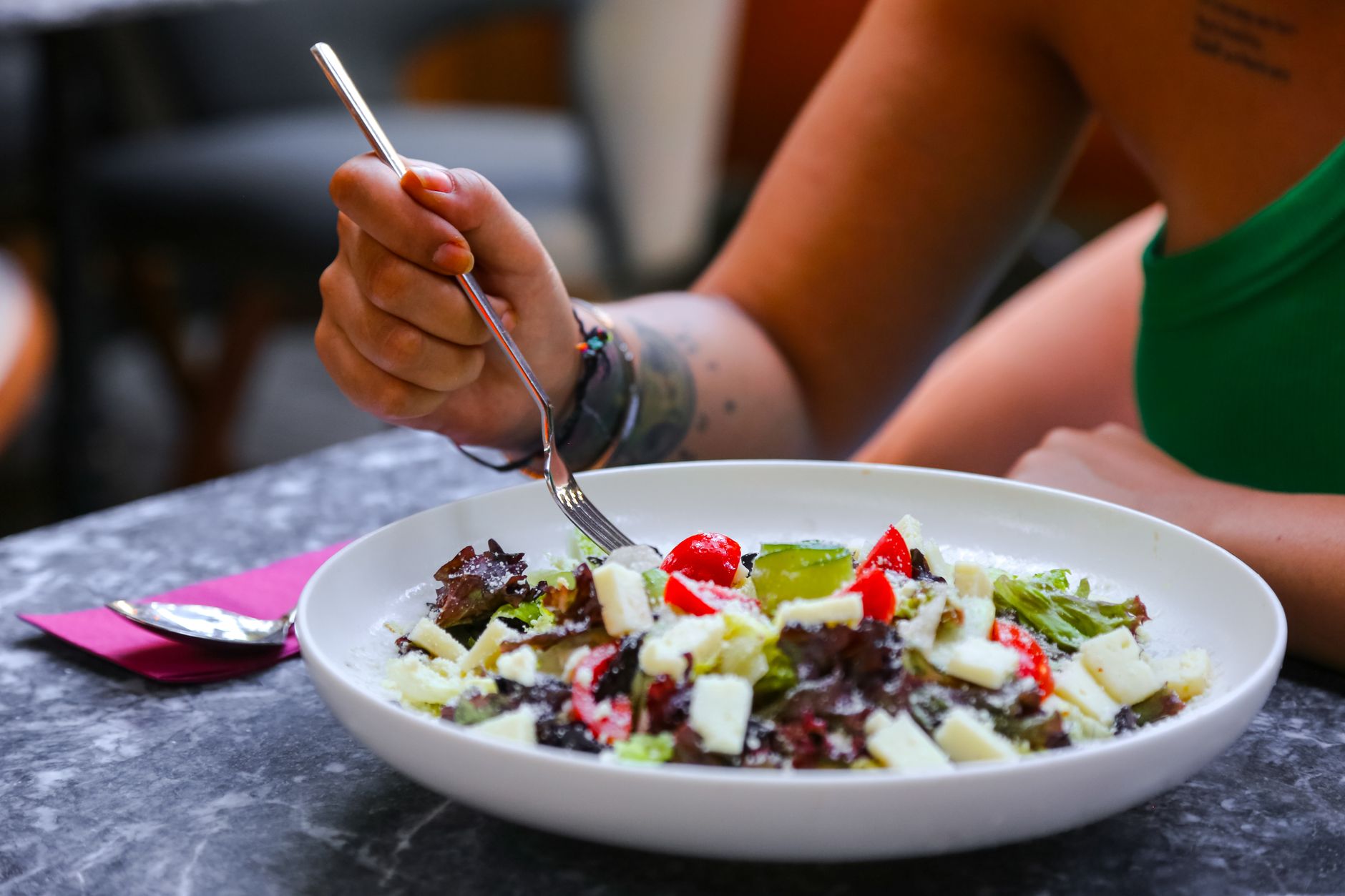 Goat's cheese croûton salad