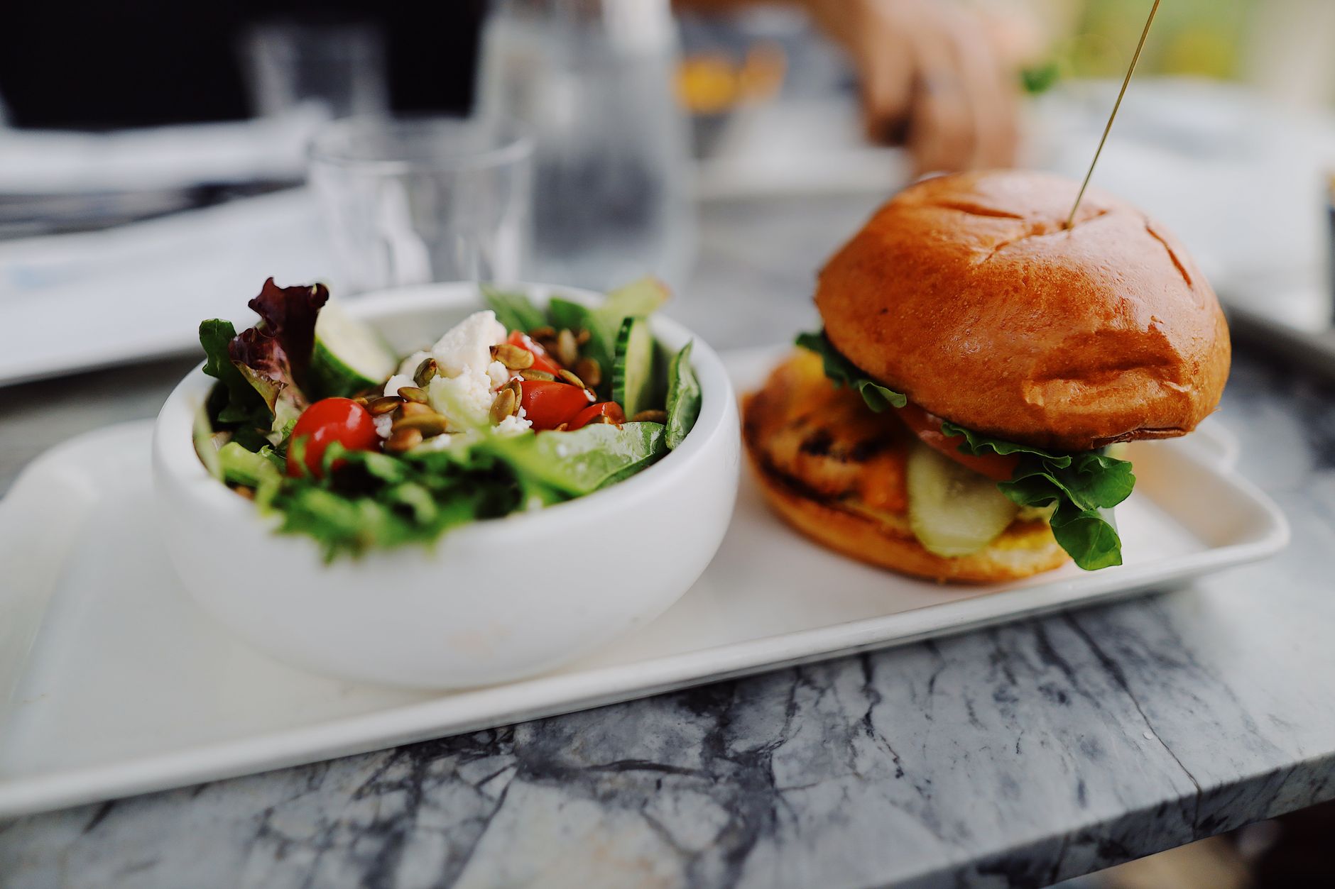 Lamb & feta burgers with minty yogurt