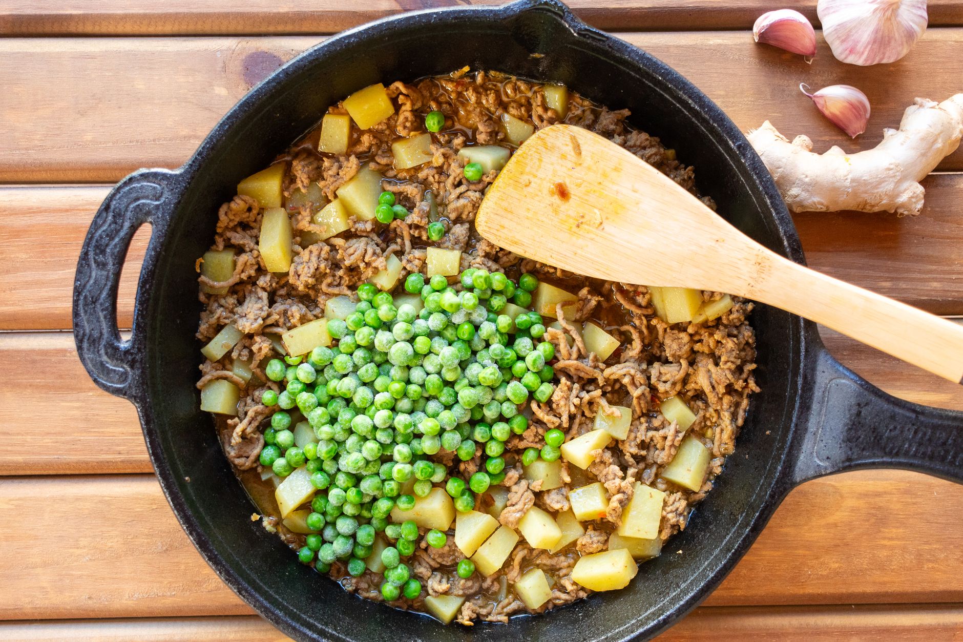 Curried Ground Beef with Peas and Potatoes