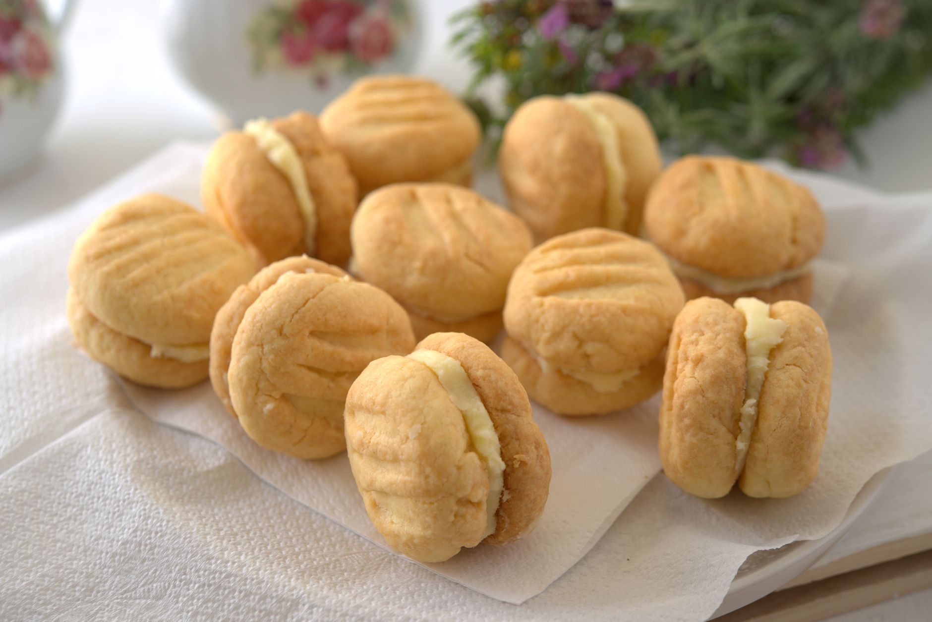 Apricot Cream Biscuits
