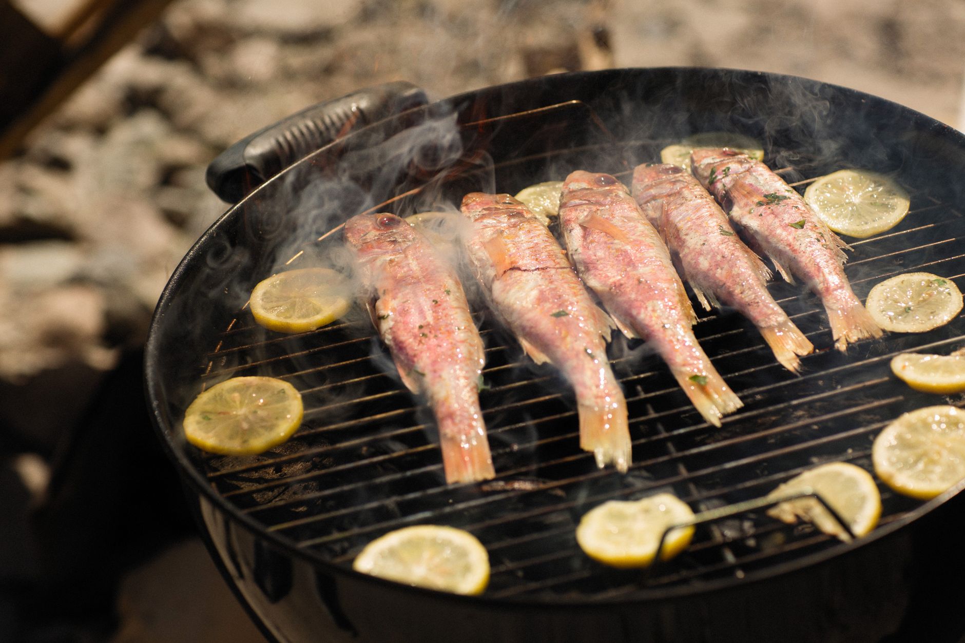 Barbecued fish with lemon & rosemary