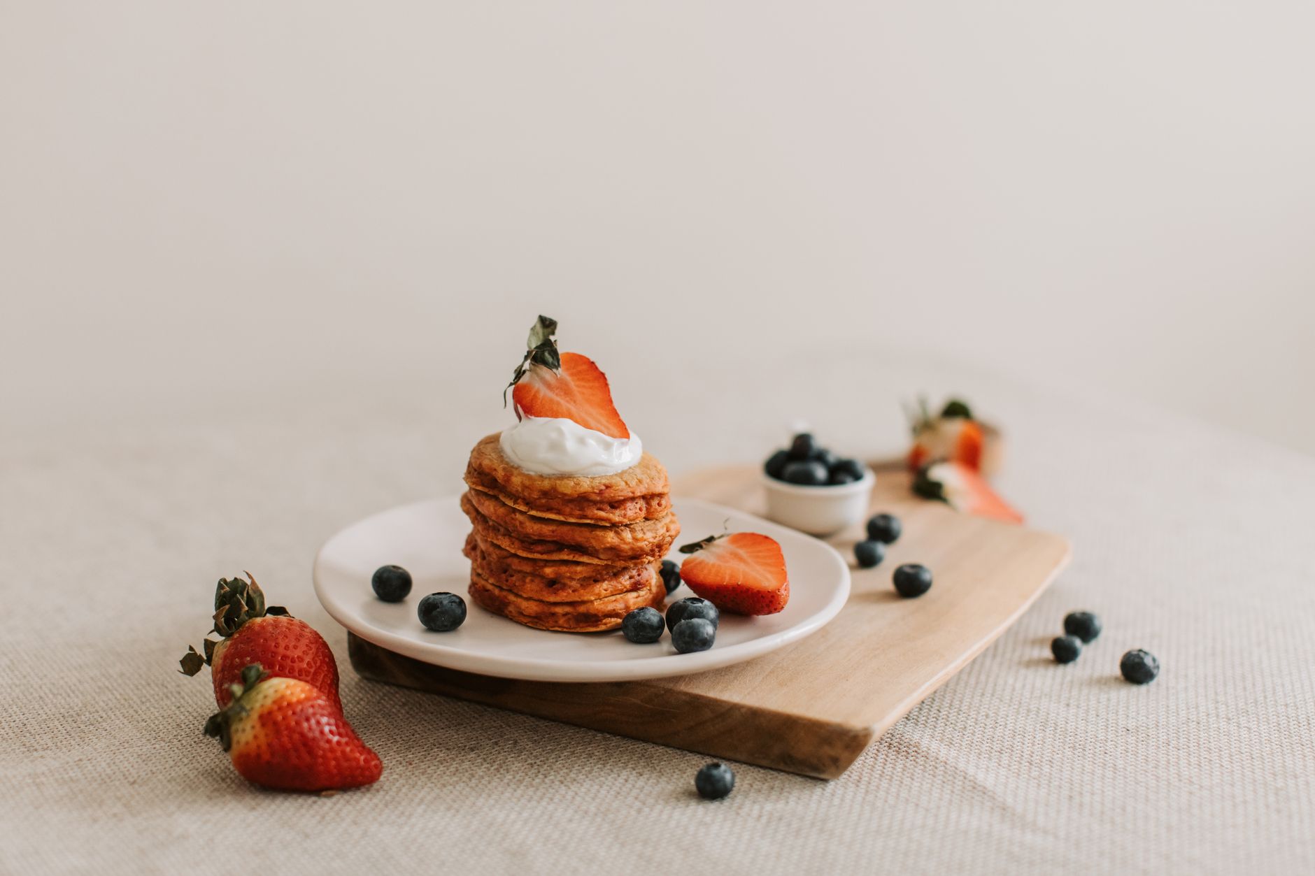 No-weigh cinnamon & yogurt pancakes