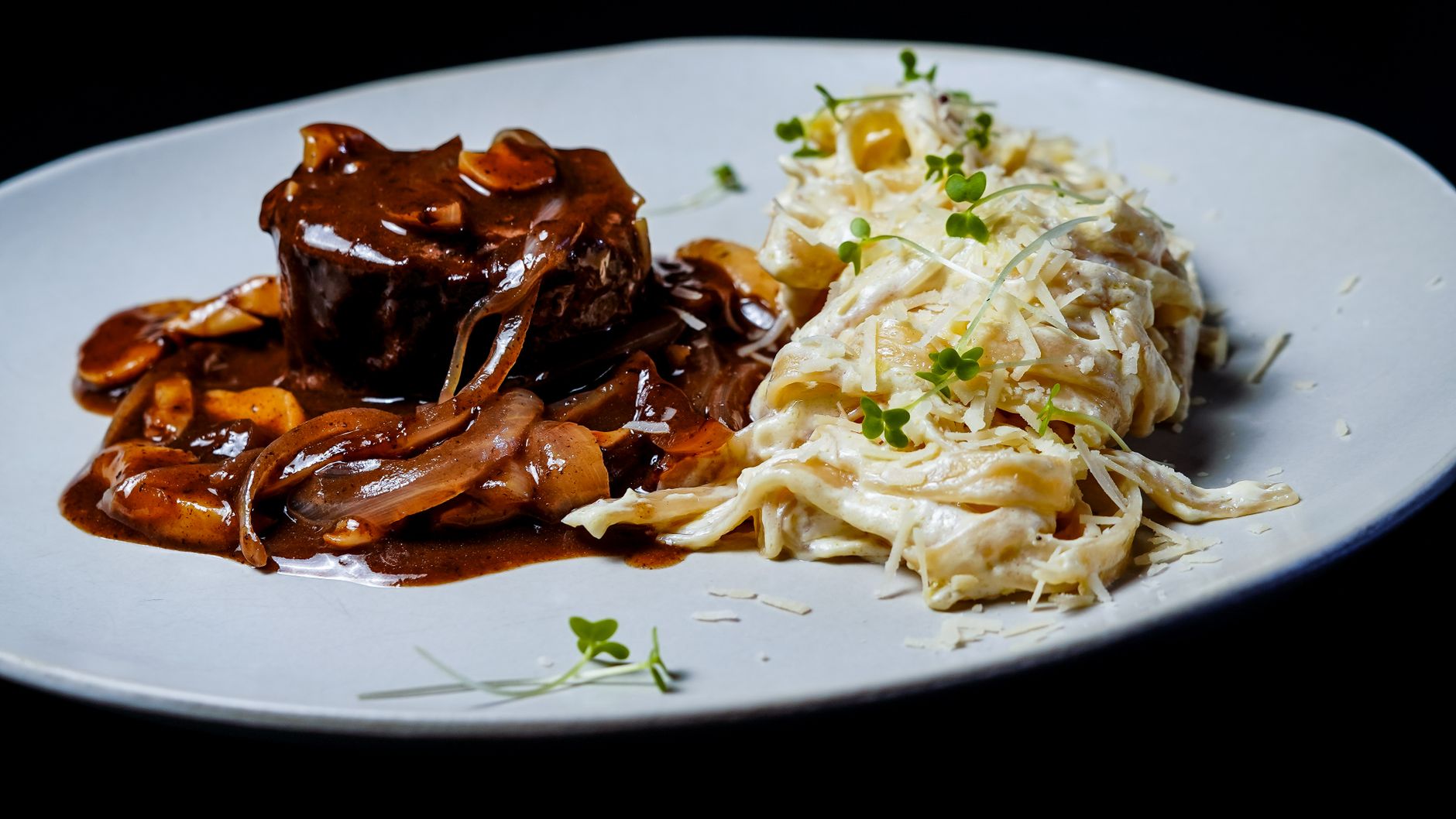 Slow-Cooker Beef Burgundy