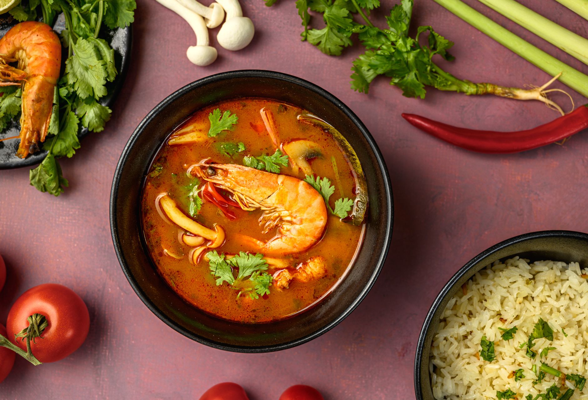 Tom yum (hot & sour) soup with prawns