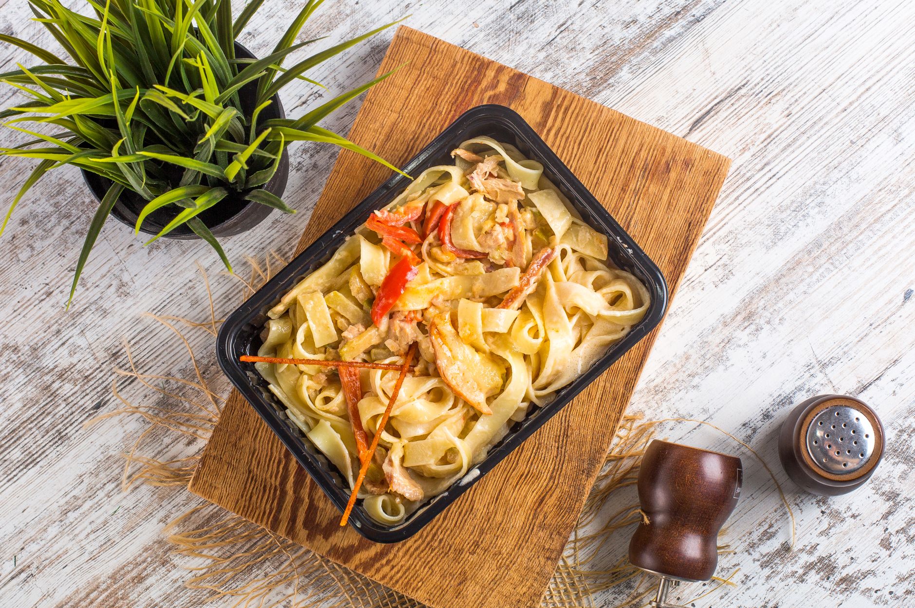 Chicken & Vegetable Fettuccine