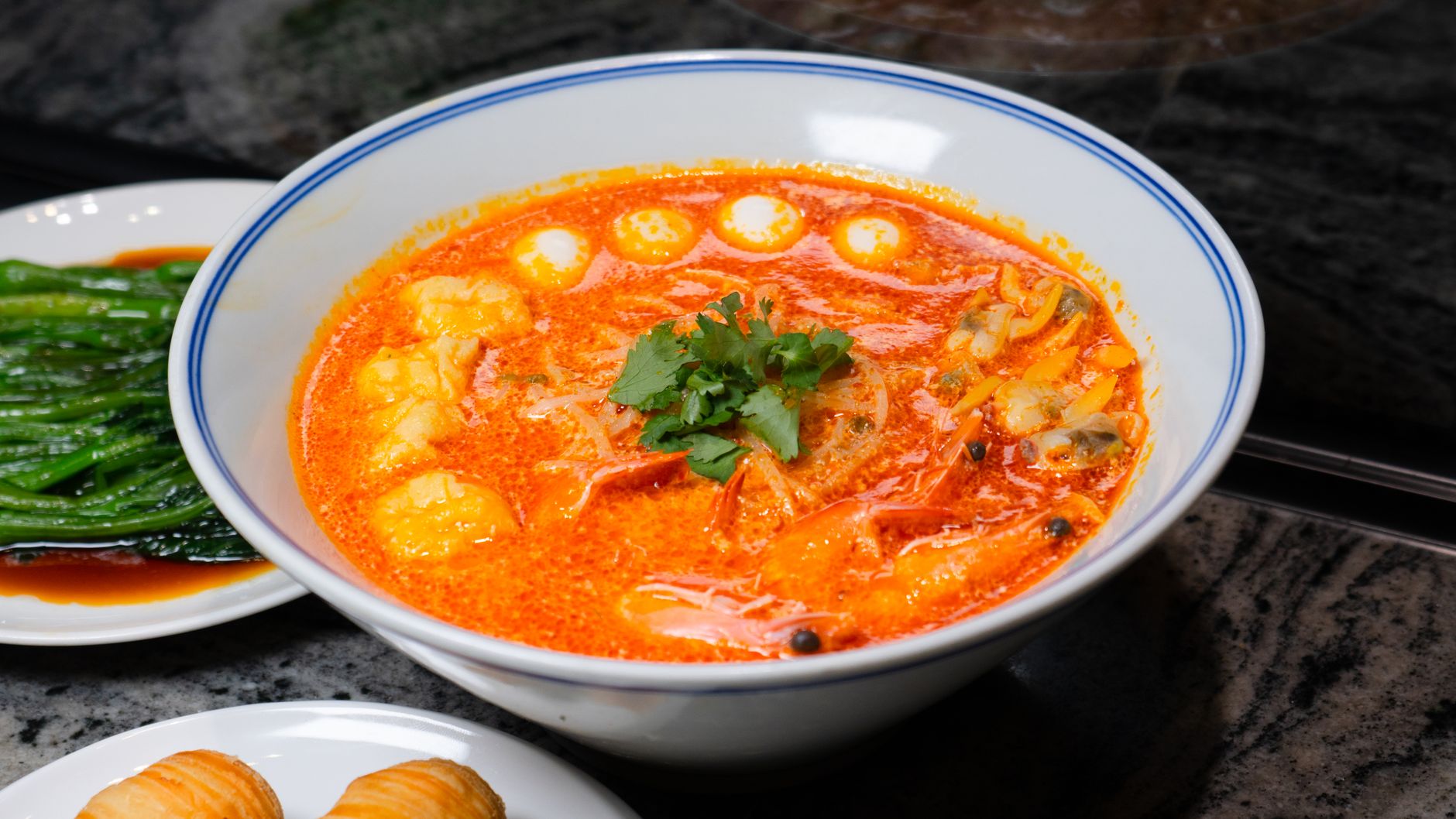 Thai prawn curry