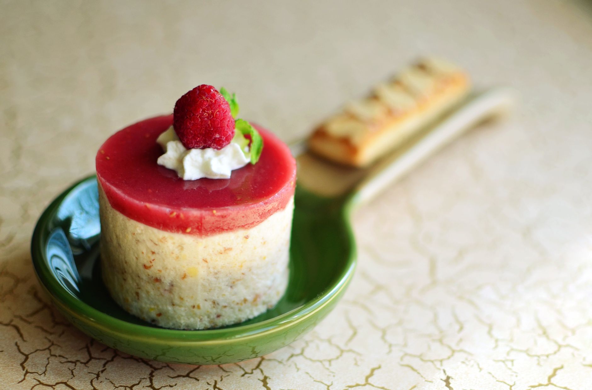 Raspberry mousse