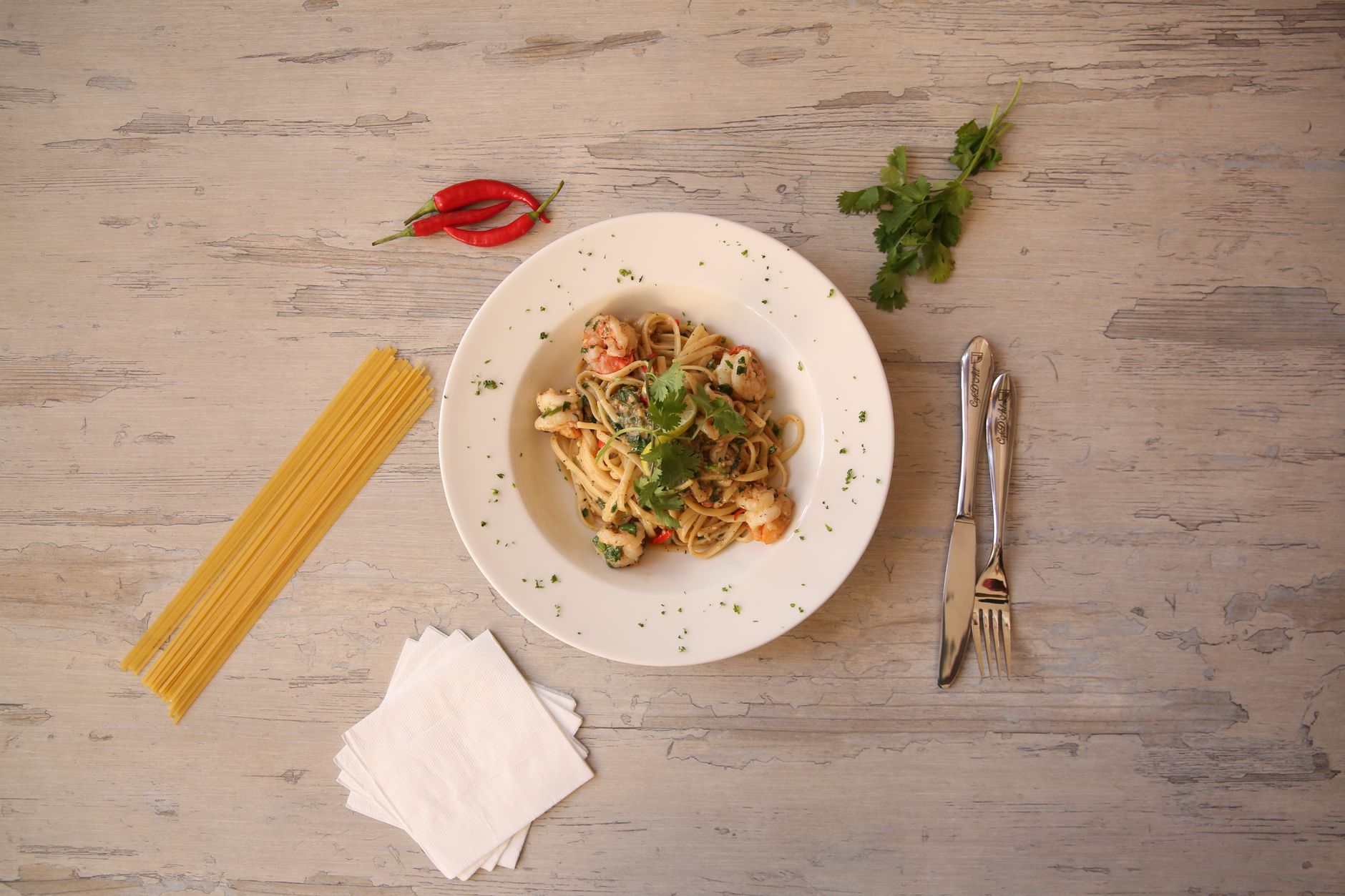 Chilli prawn linguine