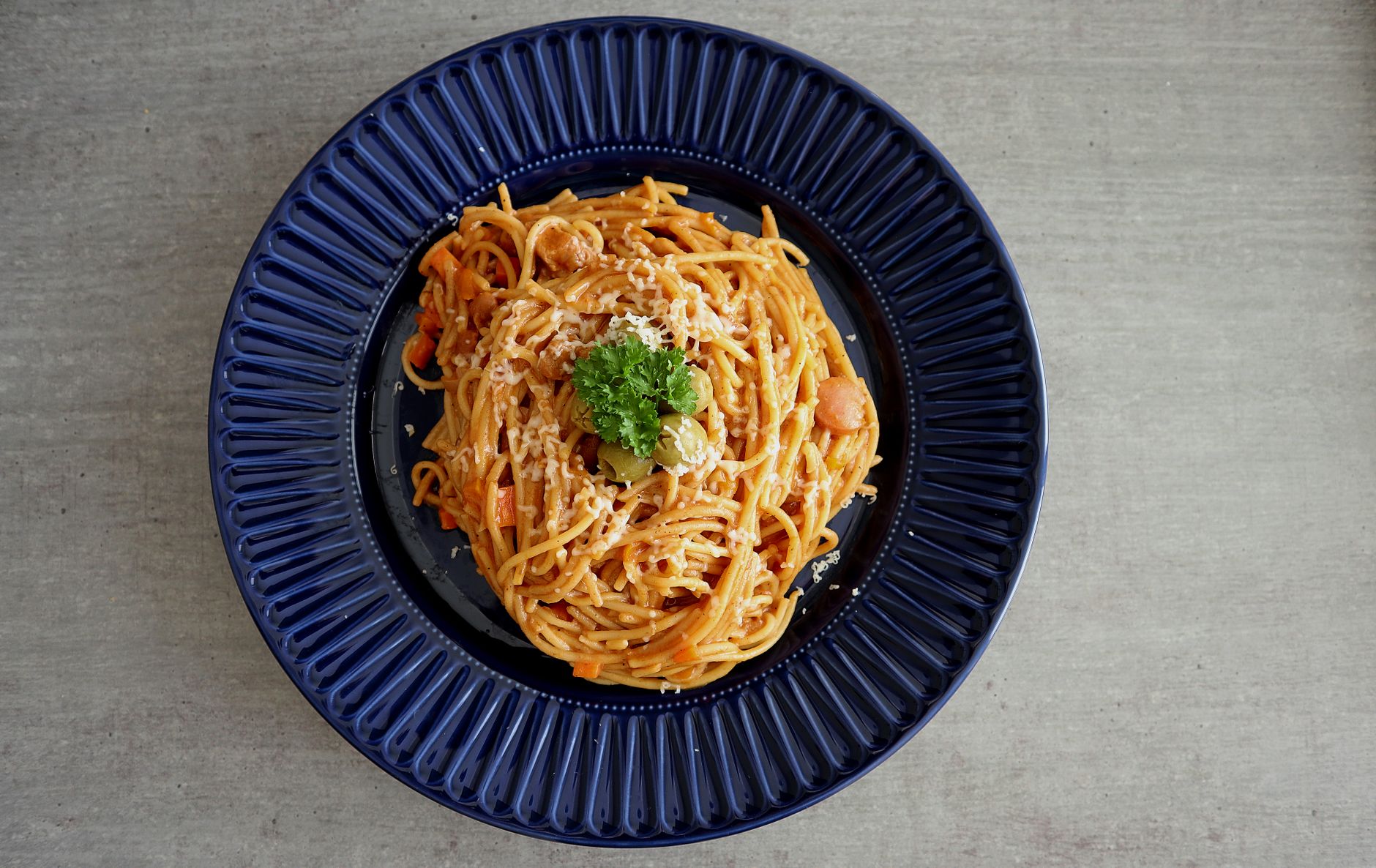 Spaghetti with Spanish flavours