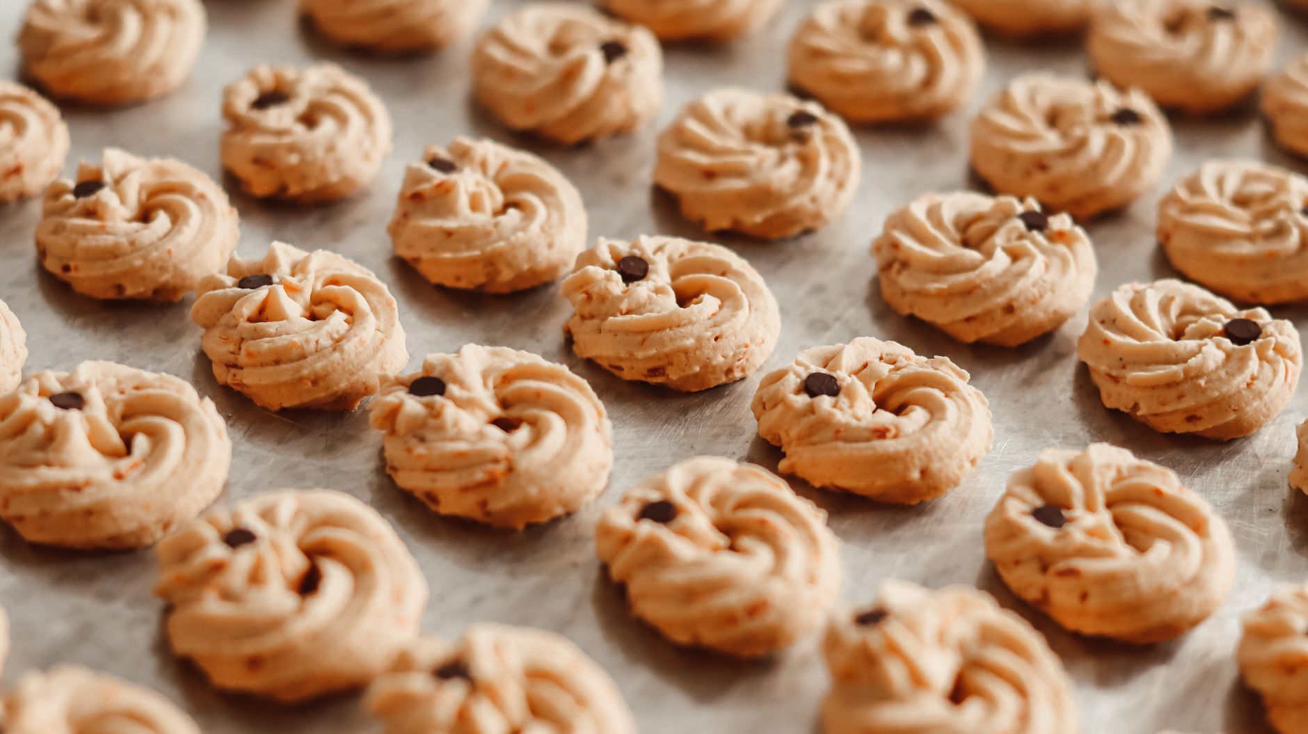 Crisp Sunflower Cookies