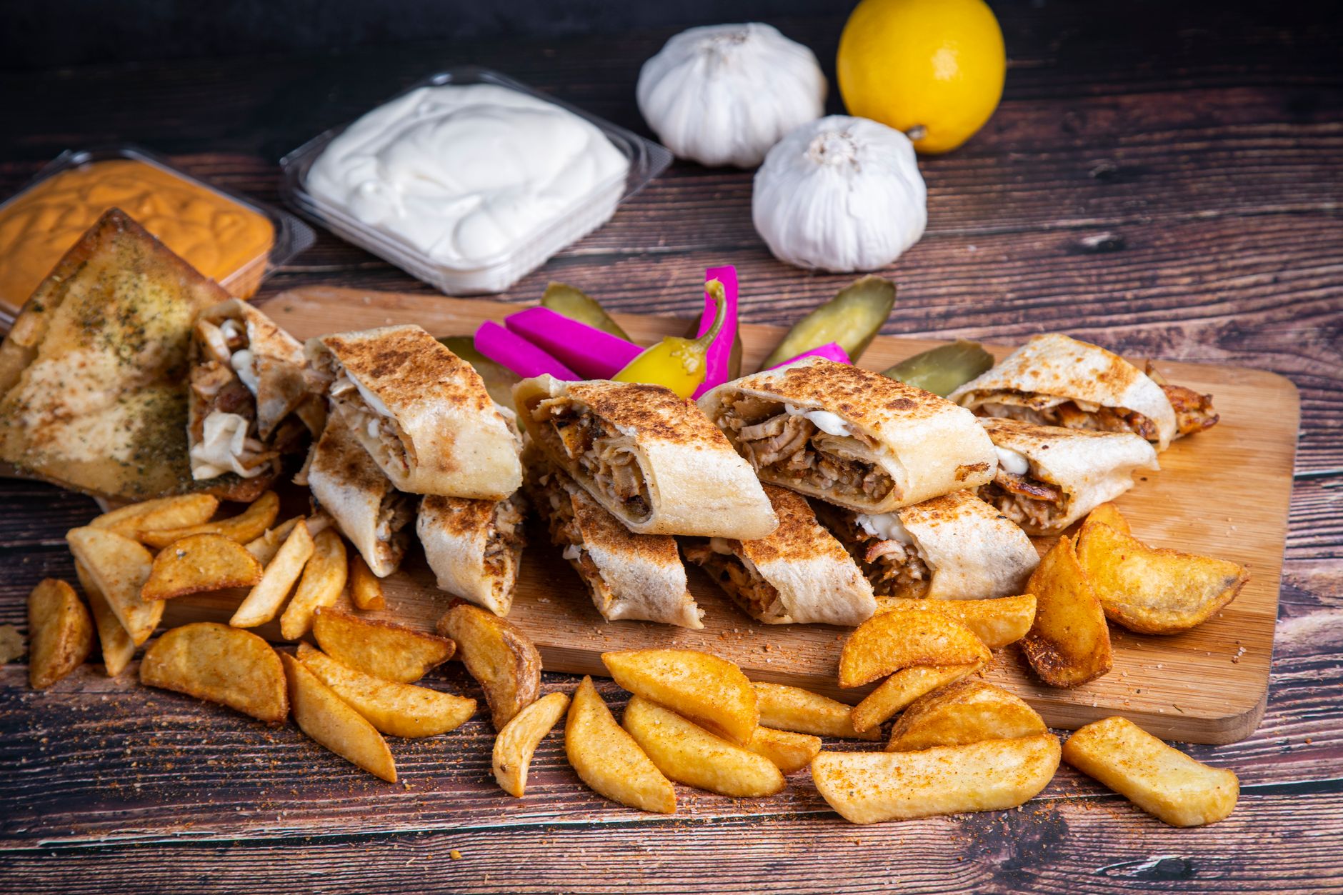 Chicken Shawarma with homemade garlic herb yoghurt sauce