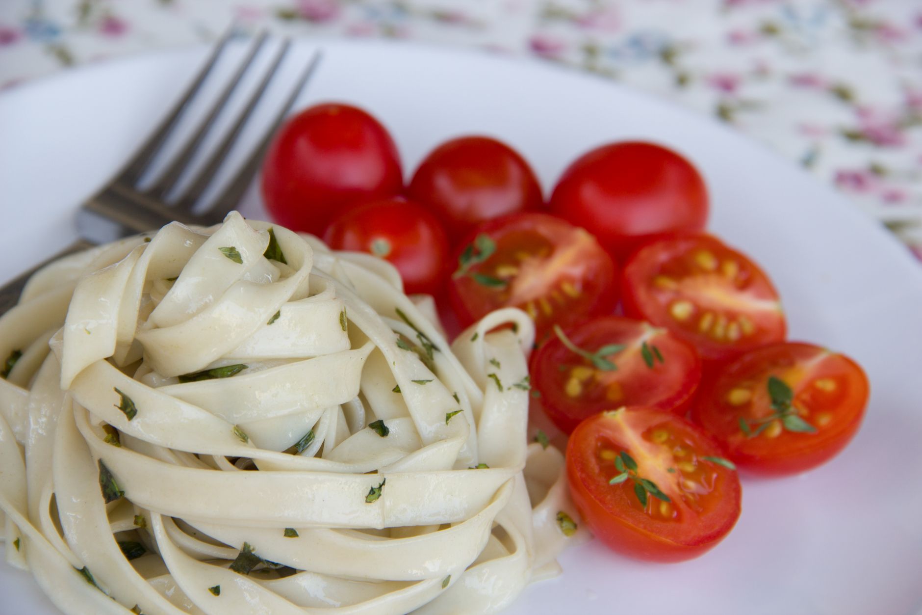Fresh Tomato Basil Pasta with Ricotta