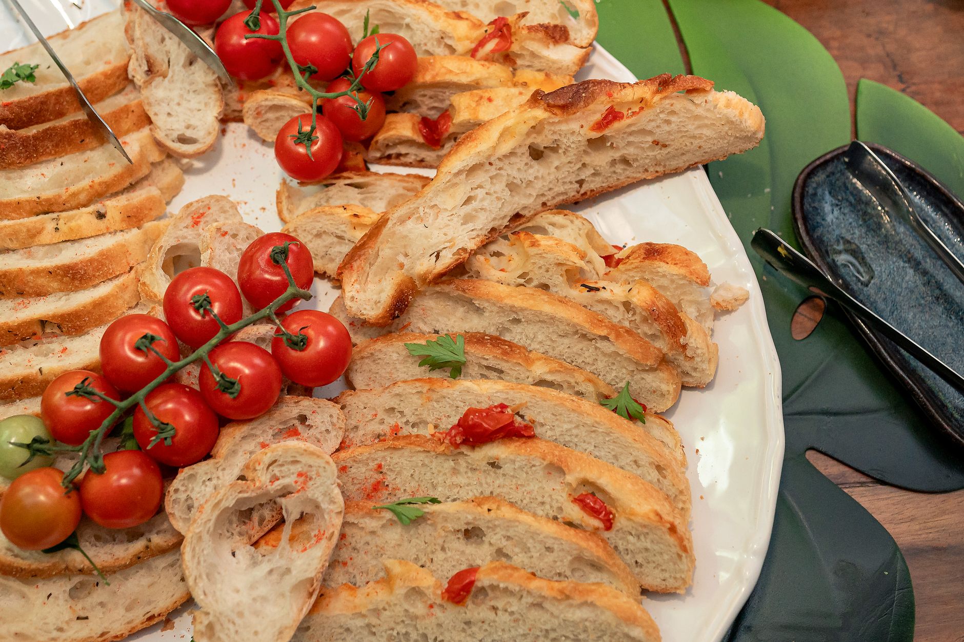Spanish tomato bread with jamón Serrano